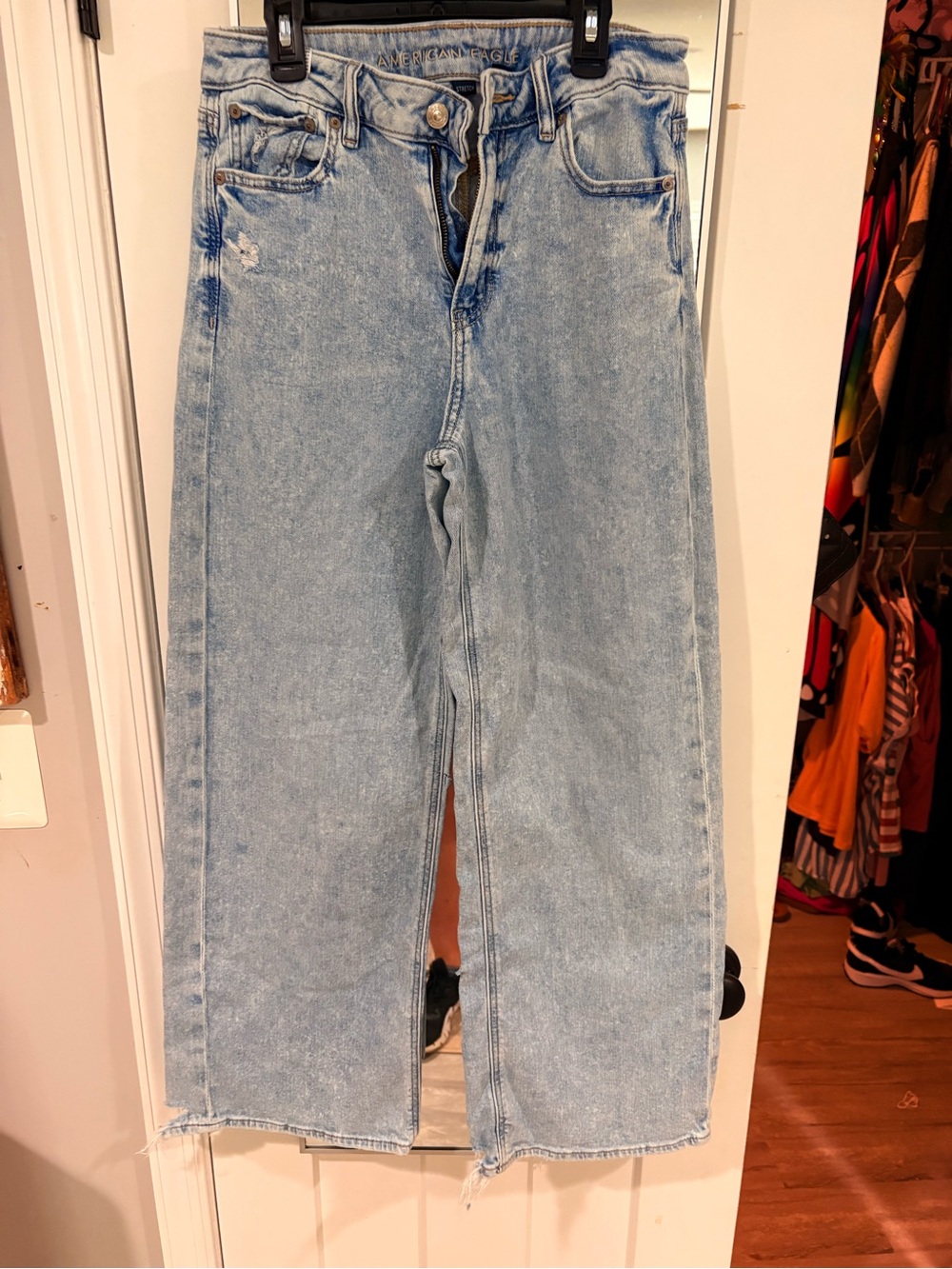 American Eagle
Light Blue Relaxed Straight Woman’s Jeans